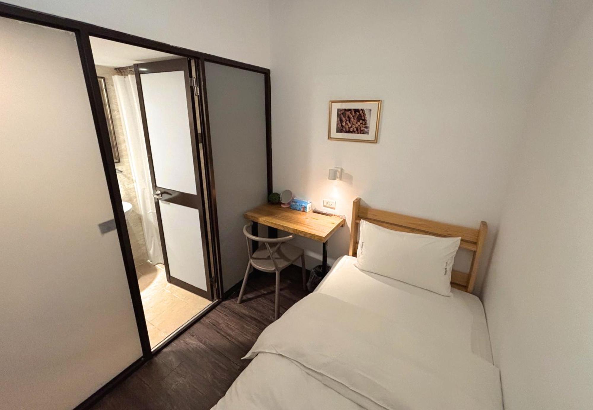 Luetel Hotel Xpark Gloria Outlets Shin Kong Cinemas Таоюань Экстерьер фото